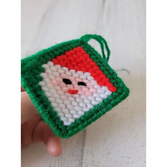 Crochet Santa face handmade diamond ornament Xmas decor - Picture 4 of 4